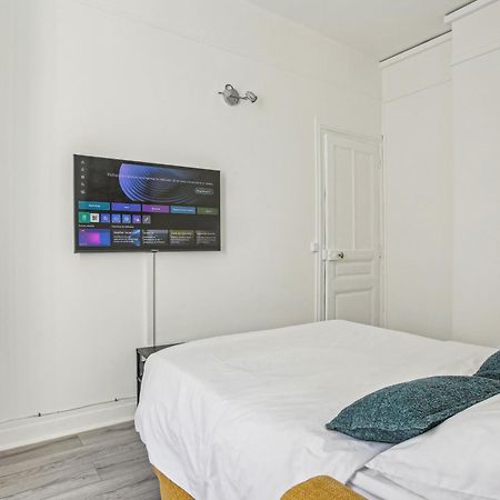 Chic And Comfortable Apart Paris Extérieur photo
