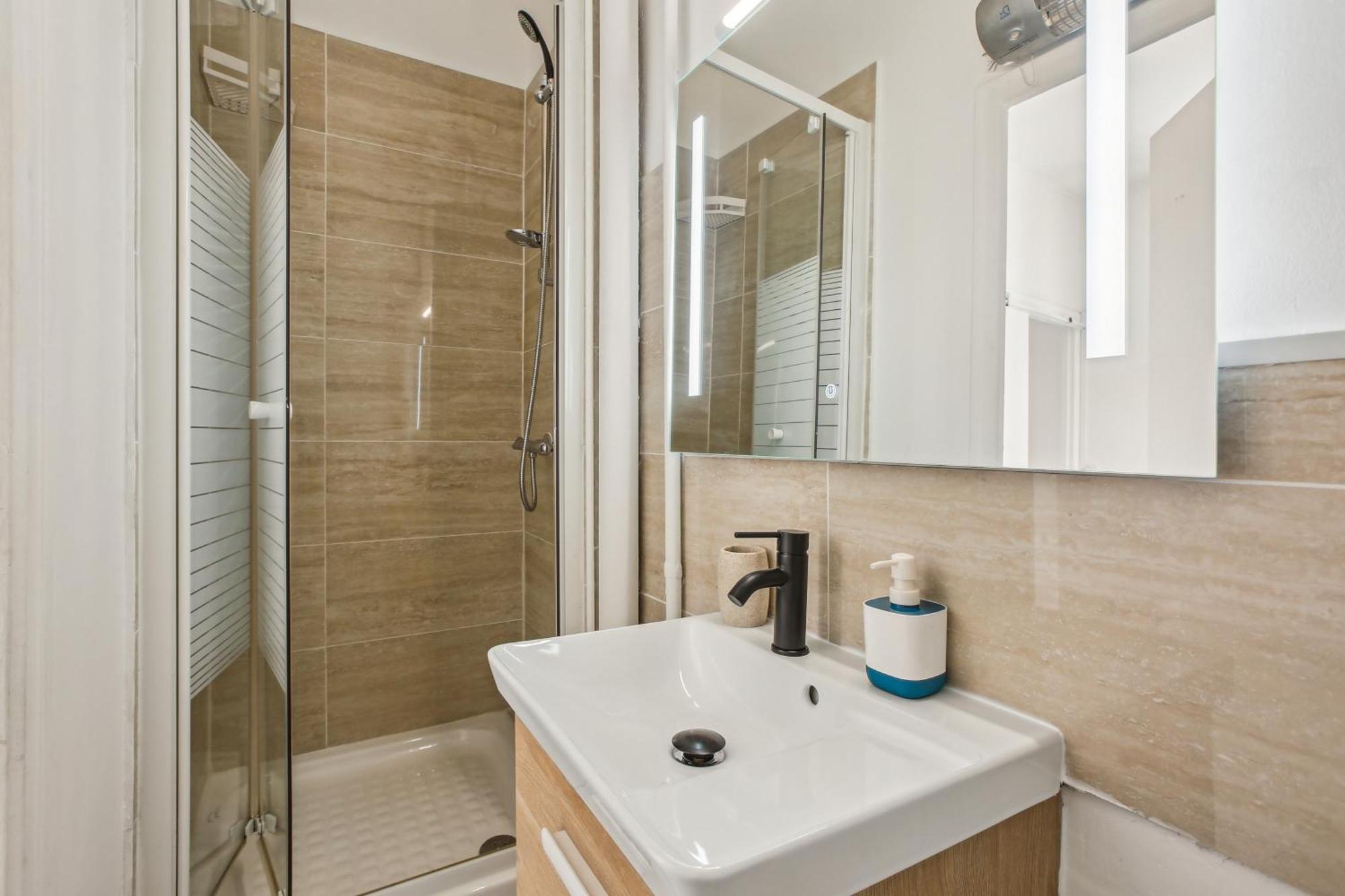 Chic And Comfortable Apart Paris Extérieur photo